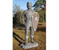 Садовая скульптура "Рыцарь" (щит вверху) FS-061