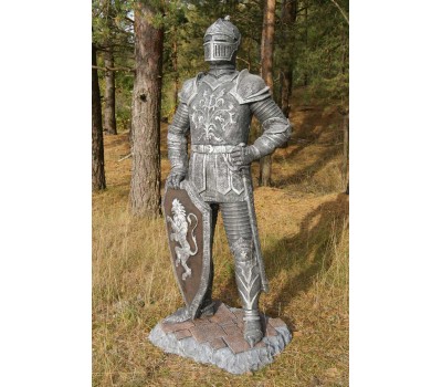 Садовая скульптура "Рыцарь" (щит внизу) FS-062